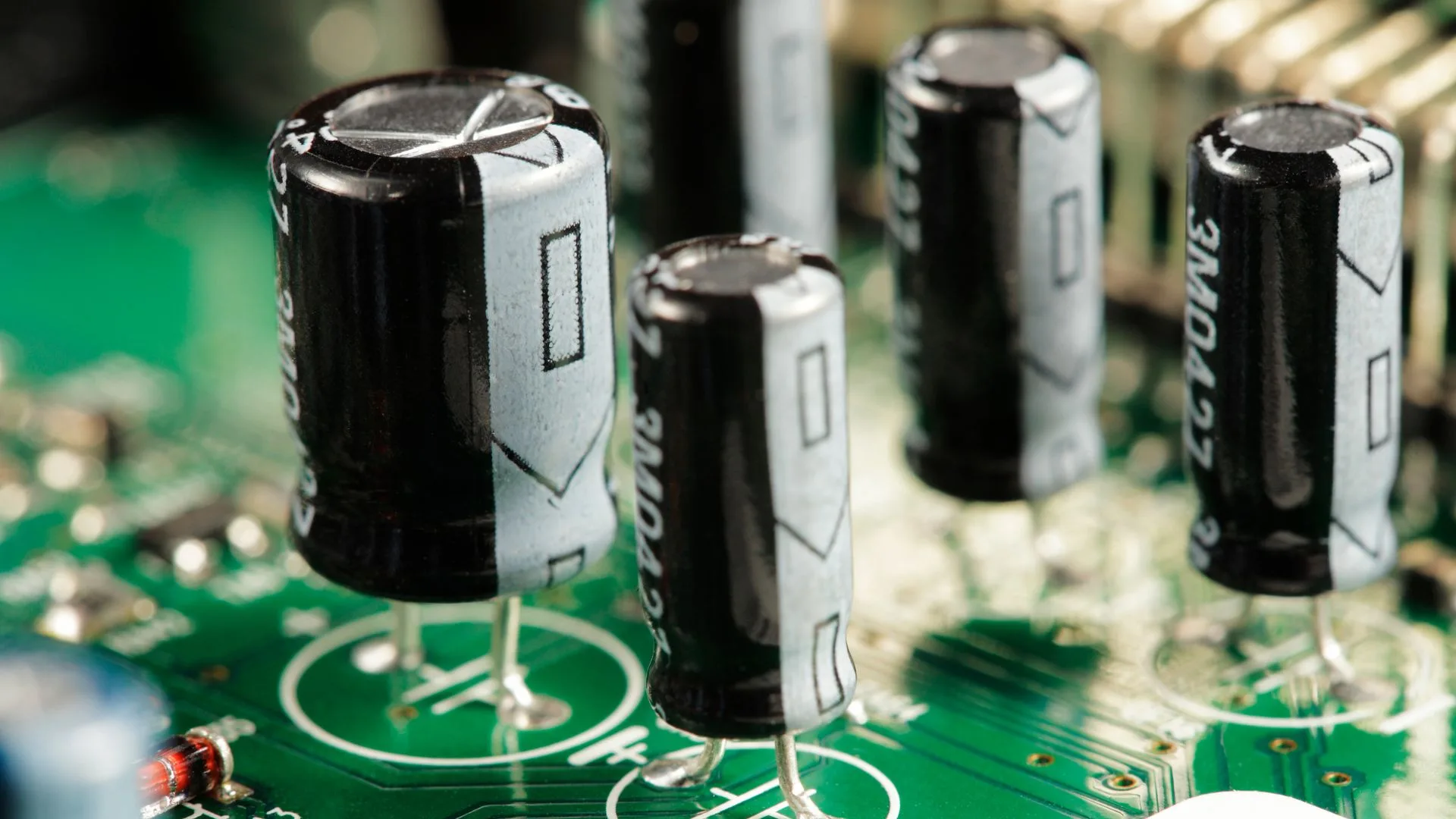 How Long Do Electronic Components Last: Ultimate Lifespan Guide