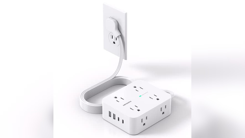 Best Electronics to Have for College Dorms and Study Essentials