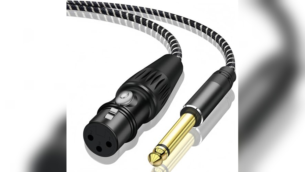 Best Female Electronic DJs Gear: Top Microphone and Audio Cables Review